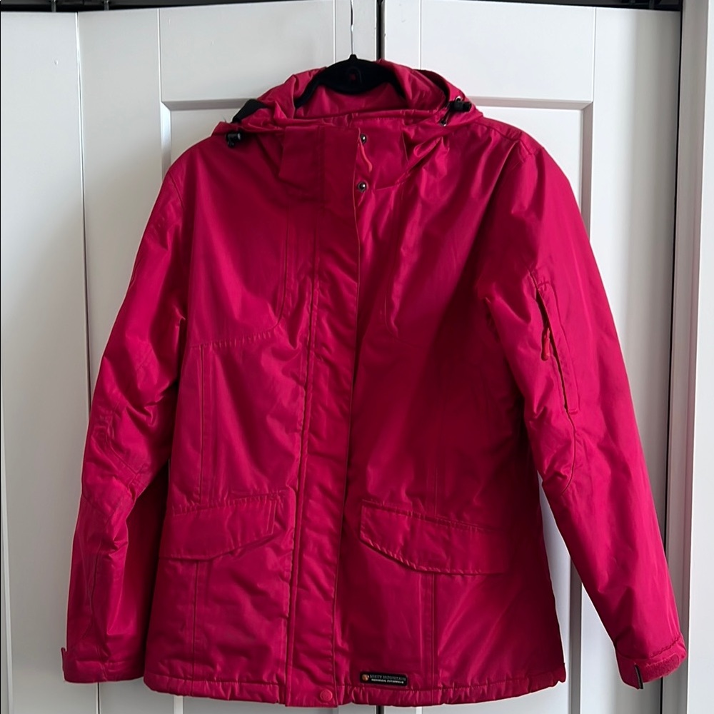 Pink Hooded Puffer Jacket for Cold Weather